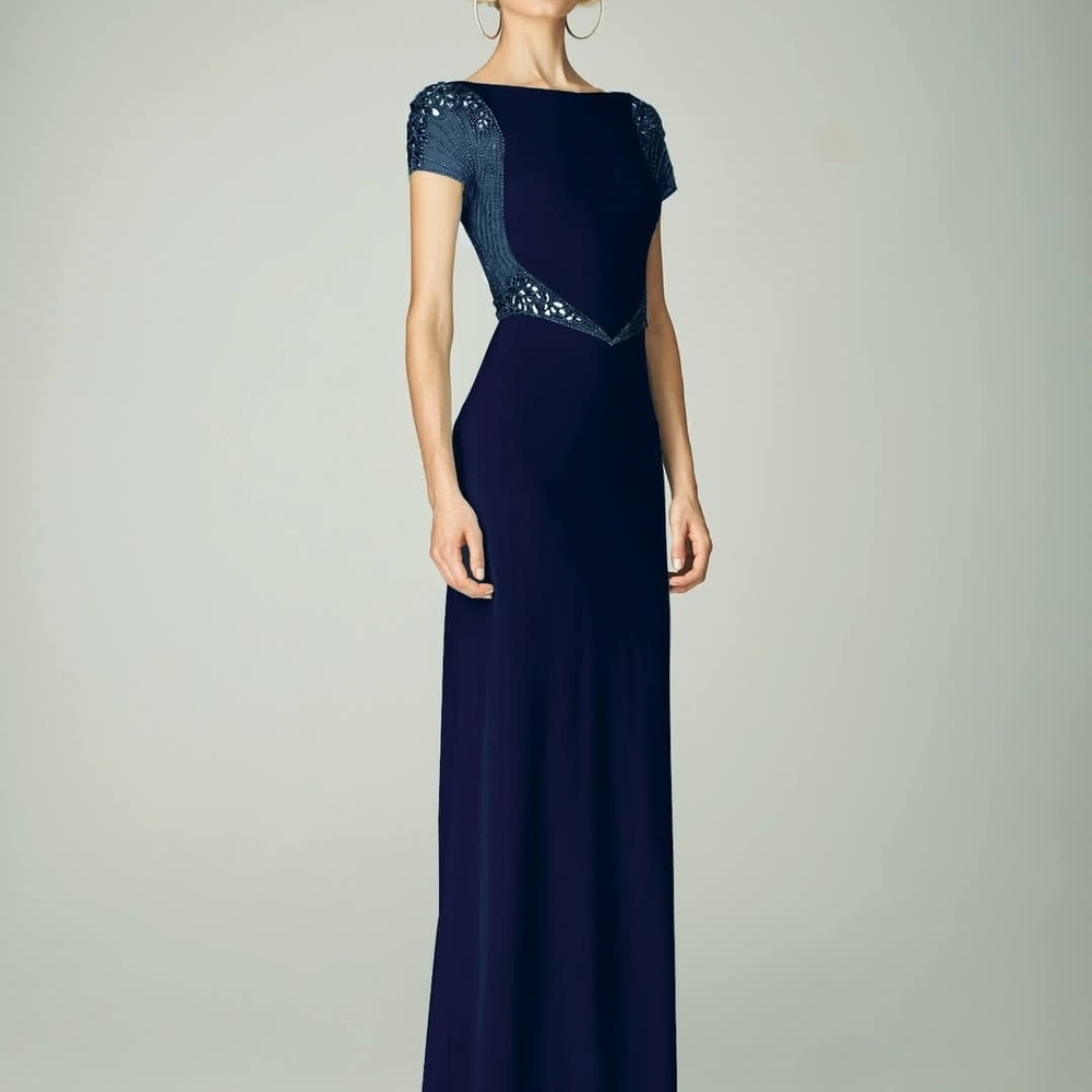 Elegant Navy Blue Evening Gown